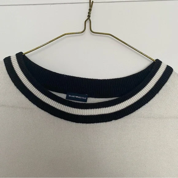 Brandy Melville Ringer Tee - Picture 3 of 10